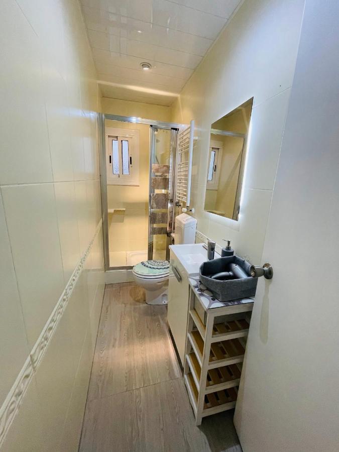 Beach Apartment Barca 6 ซานต์อาเตรียเดเบซอซ ภายนอก รูปภาพ