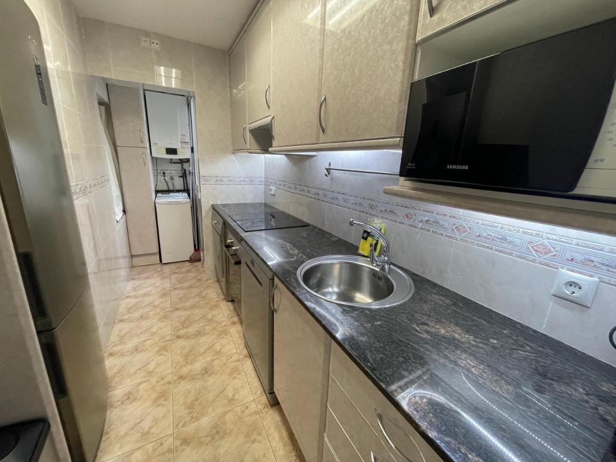 Beach Apartment Barca 6 ซานต์อาเตรียเดเบซอซ ภายนอก รูปภาพ