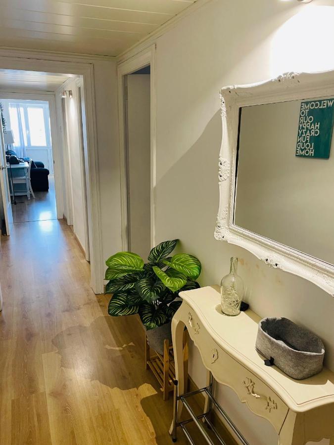 Beach Apartment Barca 6 ซานต์อาเตรียเดเบซอซ ภายนอก รูปภาพ